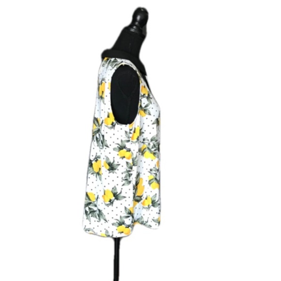 🎀NWT Faith & Joy Los Angeles Floral Large Size Ladies Sleeveless Blouse Top - Picture 5 of 8